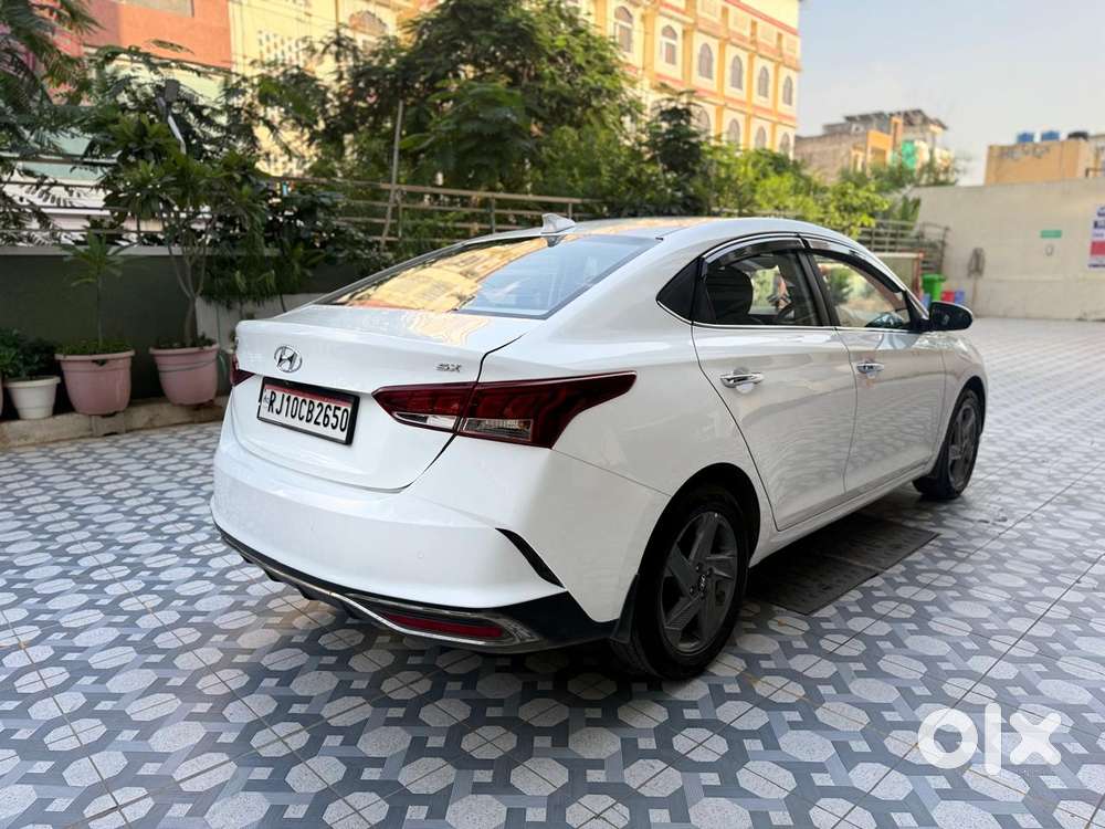Hyundai Verna 1.5 Sx Ivt, 2021, Petrol