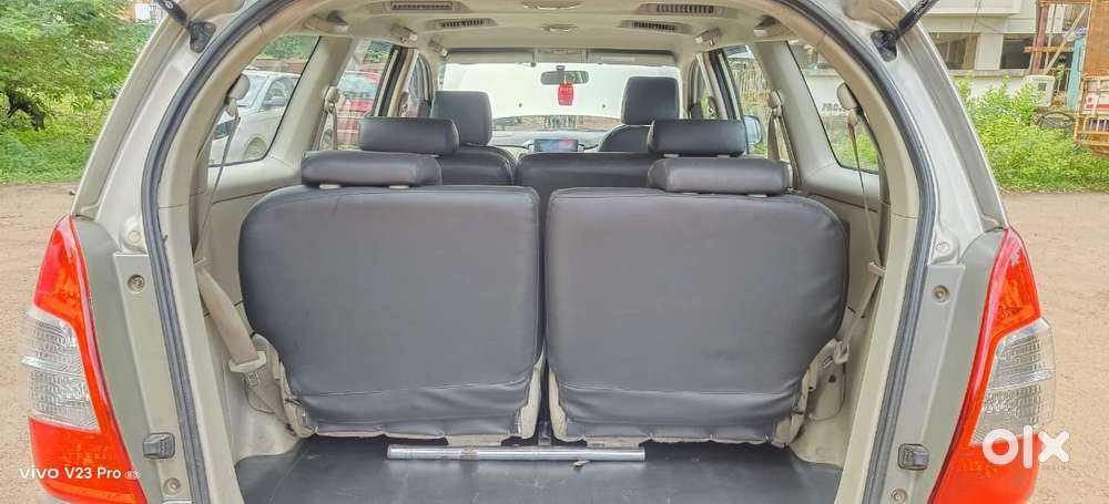 Toyota Innova 2.5 V 8 Str, 2014, Diesel
