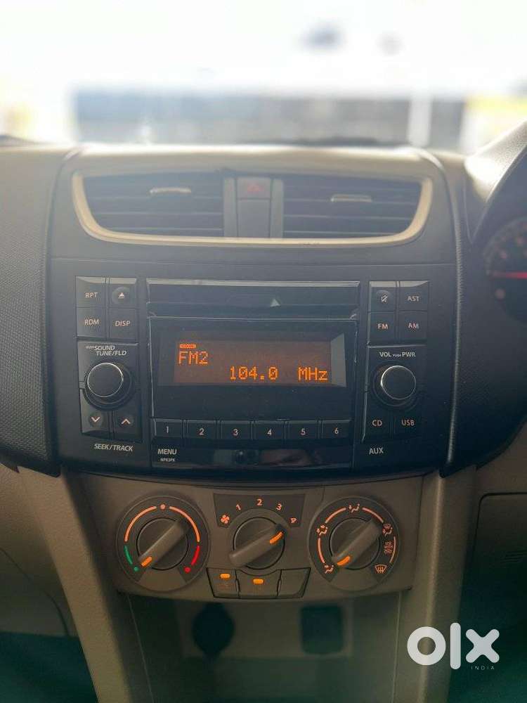 Maruti Suzuki Swift Dzire Vxi Optional, 2015, Petrol