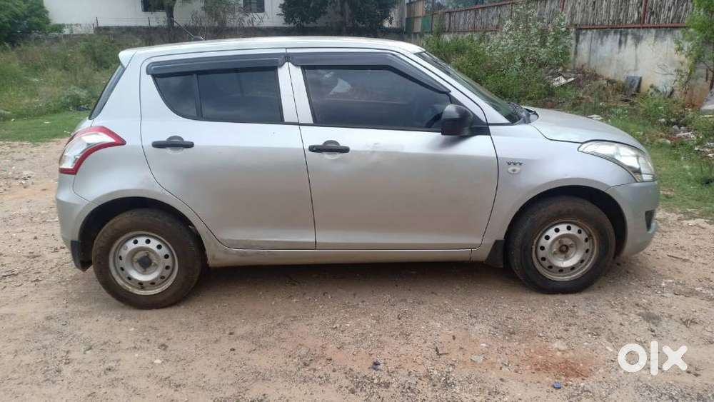 Maruti Suzuki Swift 1.2 Lxi (o), 2011, Petrol