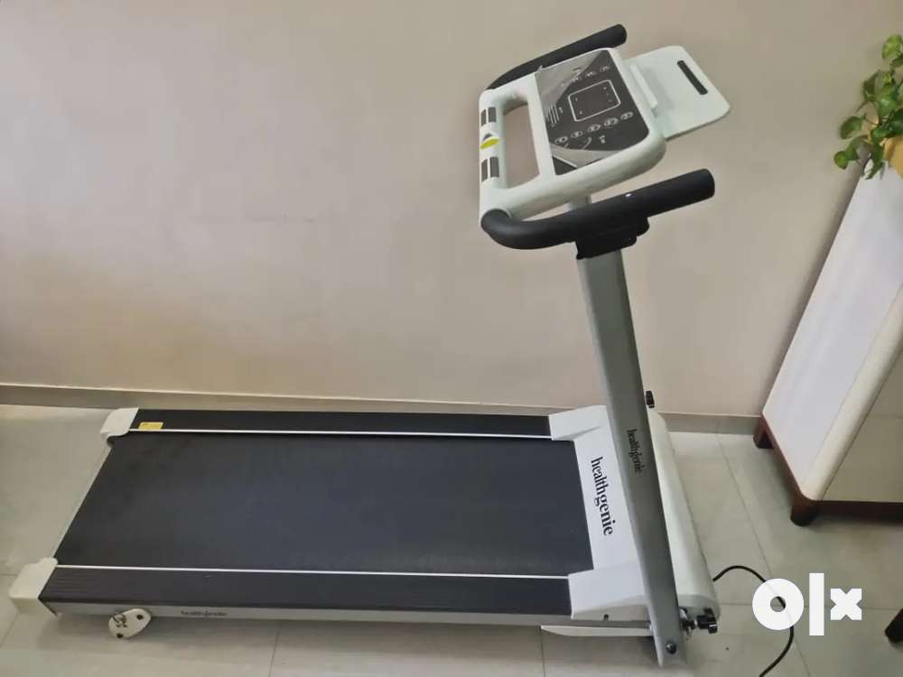 Healthgenie best sale motorised treadmill