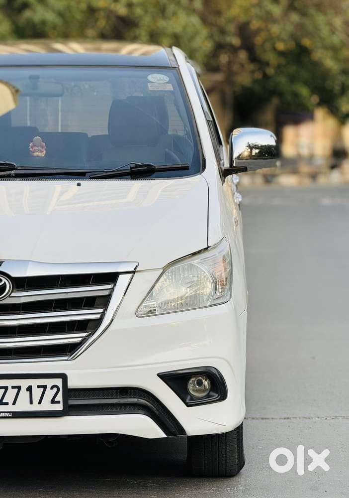 Toyota Innova 2.5 G (diesel) 8 Seater Bs Iv, 2015, Diesel