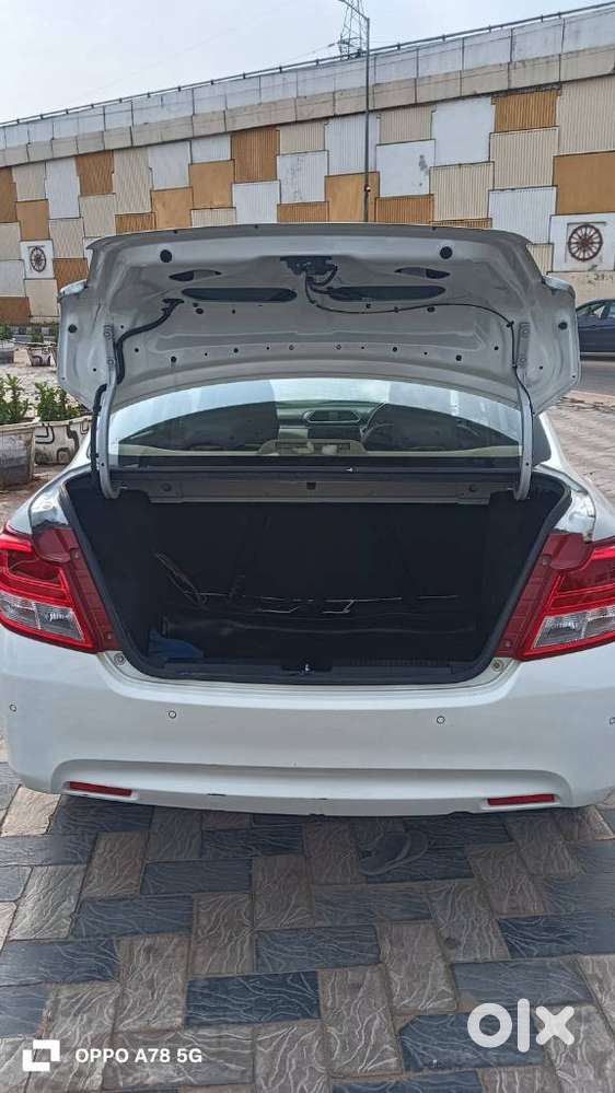 Maruti Suzuki Dzire 1.2 Vxi, 2023, Petrol
