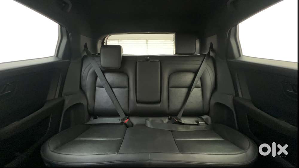 Tata Altroz 1.2 Xza Plus Dark Edition Dct, 2022, Petrol