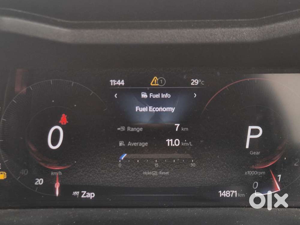 Mahindra Xuv 3xo, 2024, Petrol