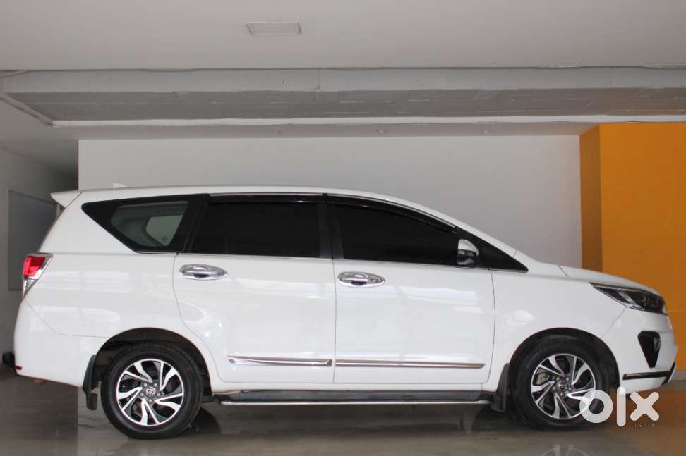 Toyota Innova Crysta 2.4 V, 2022, Diesel