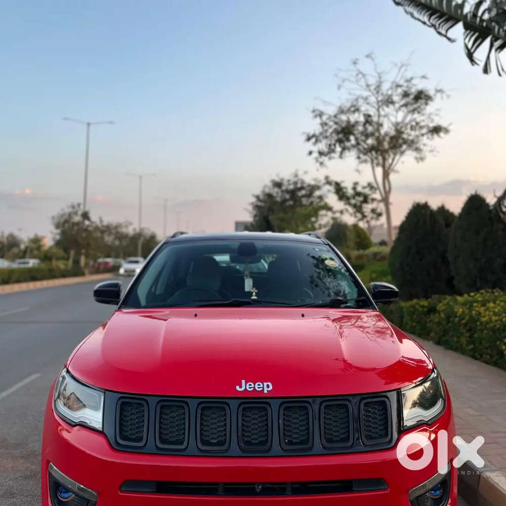 Jeep Compass 2018 Longitude. Diesel, Company Service.
