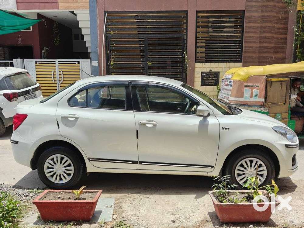 Maruti Suzuki Swift Dzire 1.2 Vxi Bsiv, 2017, Petrol