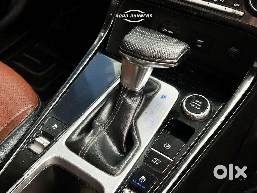 Hyundai Alcazar 2.0 Signature (o) Petrol At 7 Str, 2022, Petrol