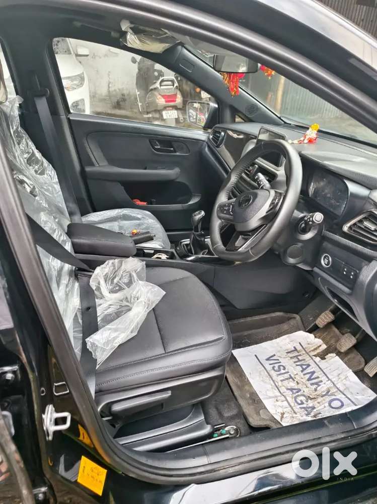 Tata Altroz 2024 Petrol Well Maintained