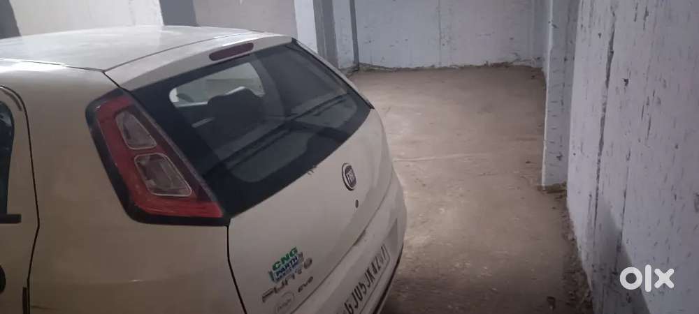 Fiat Punto 2014 Petrol + Cng