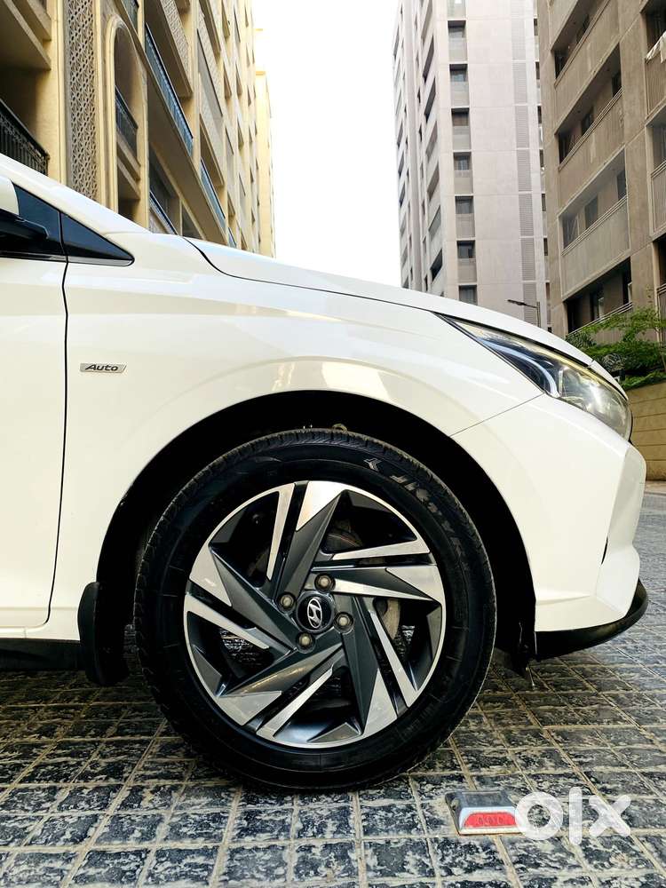 Hyundai I20 Asta (o) 1.2 Mt, 2023, Petrol