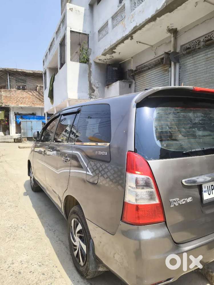 Toyota Innova 2011 Diesel Well Maintained