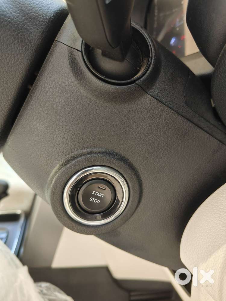 Mahindra Thar Roxx Mx5 Petrol At 2wd, 2024, Petrol