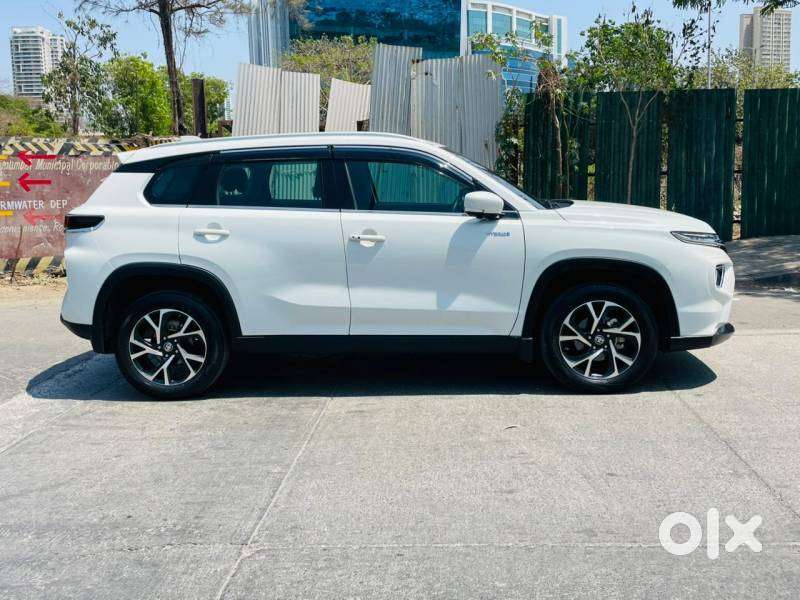 Toyota Urban Cruiser Hyryder 1.5 V Hybrid, 2025, Petrol