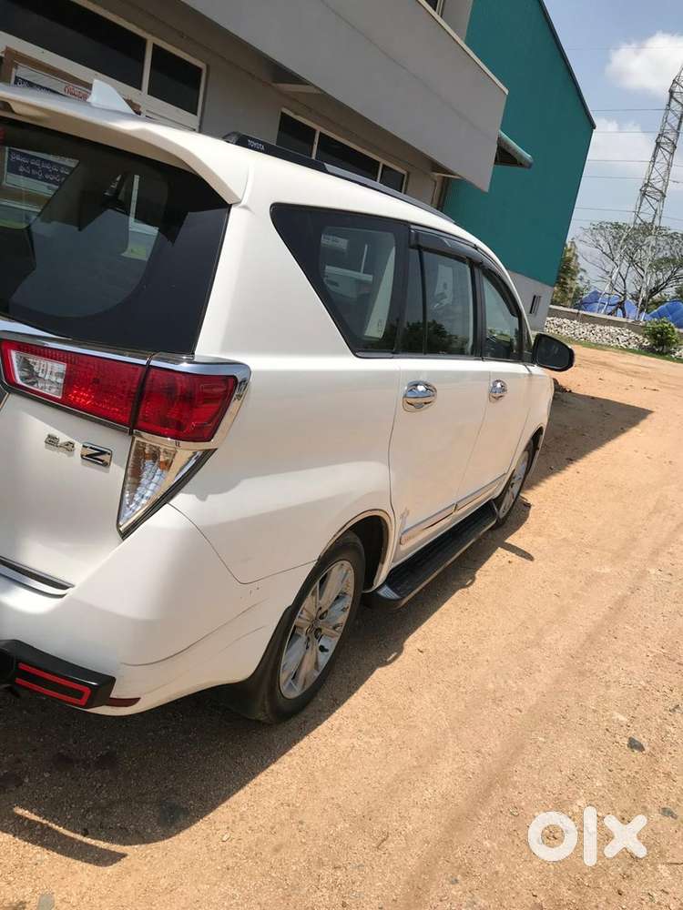 Toyota Innova Crysta 2017