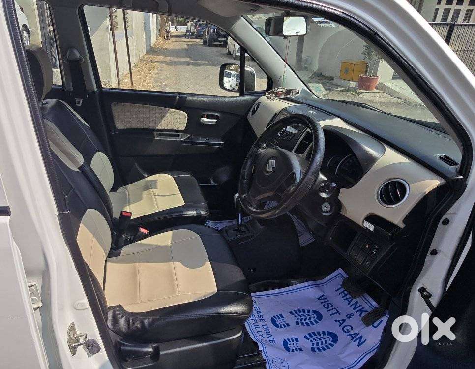 Maruti Suzuki Wagon R Vxi Amt1.2, 2017, Petrol