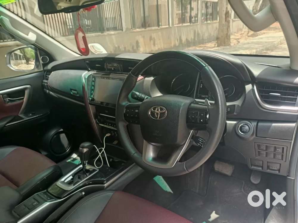 Toyota Fortuner Legender, 2023, Diesel