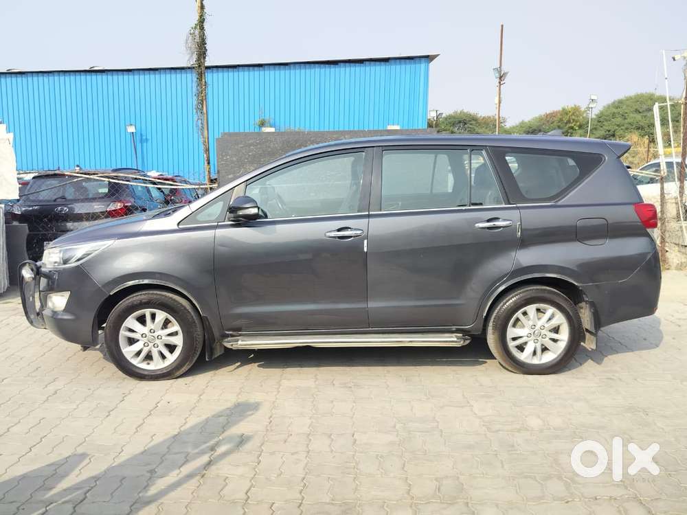 Toyota Innova Crysta
