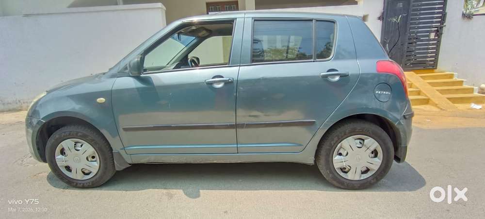 Maruti Suzuki Swift Lxi Option, 2009, Petrol