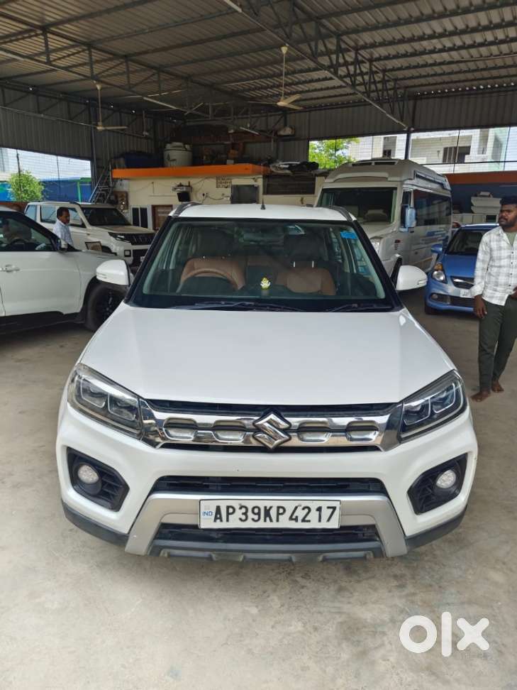 Maruti Suzuki Brezza 1.5 Zxi Smart Hybrid, 2021, Petrol