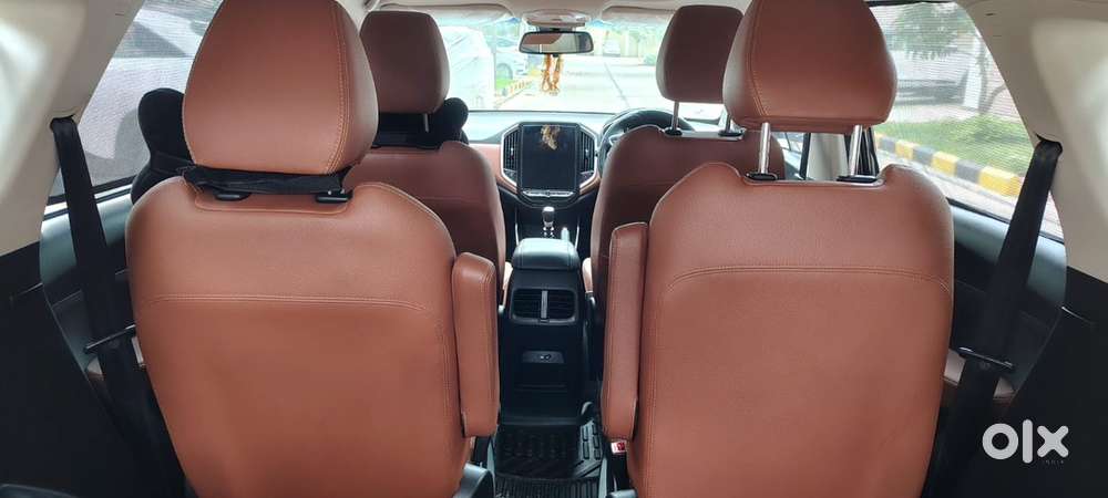 Mg Hector Plus 2020 Single Hand Driven Complete Showroom Track Service