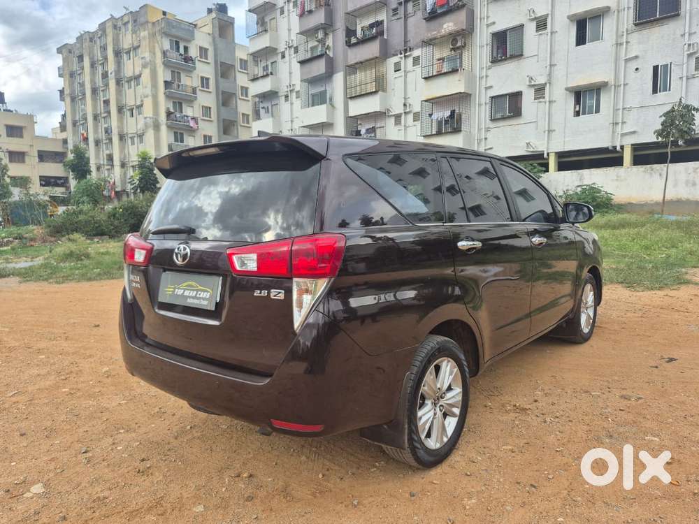 Toyota Innova Crysta 2.8z Automatic, 2016, Diesel