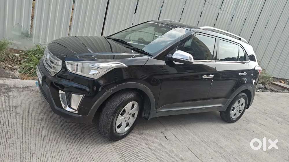 Hyundai Creta 2016 Petrol 48000 Km Driven Well Maintained Black Colour