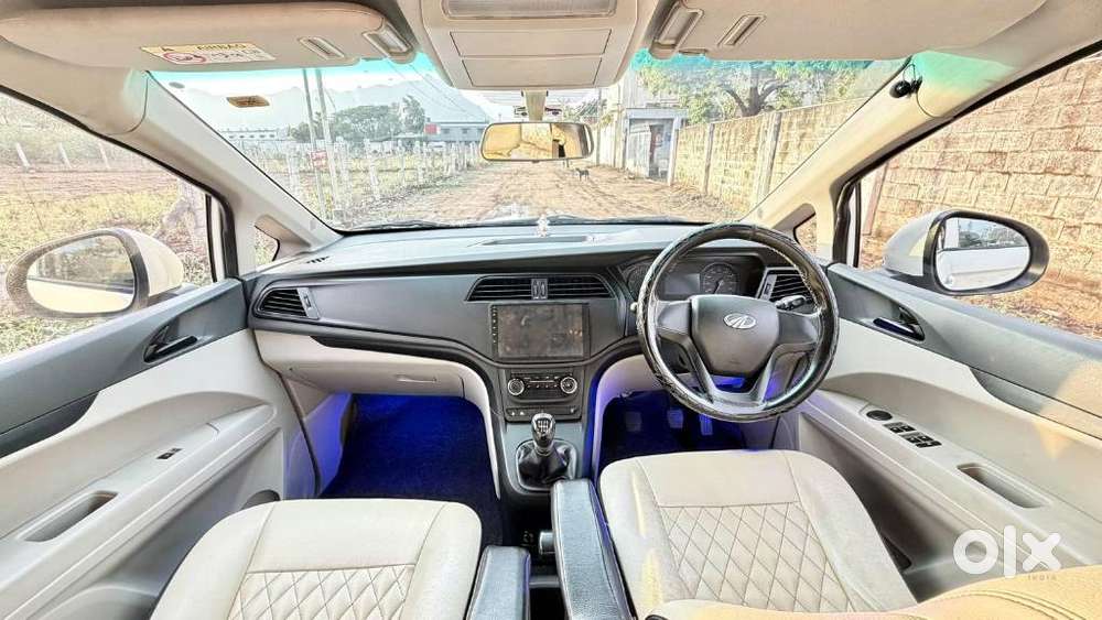 Mahindra Marazzo M4, 2019, Diesel