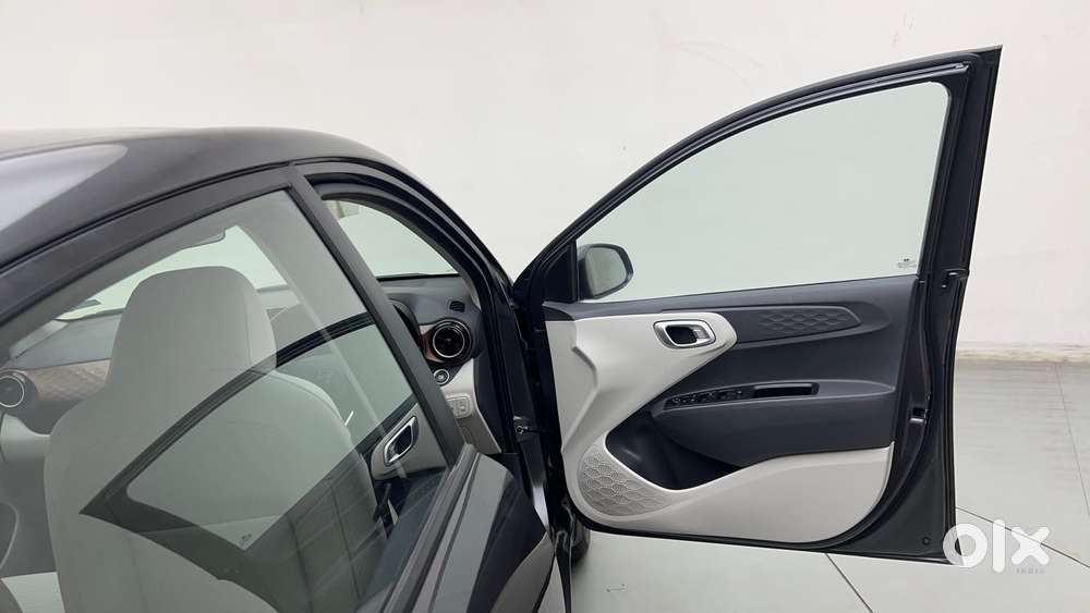 Hyundai Aura Sx 1.2 (o) Petrol, 2023, Petrol
