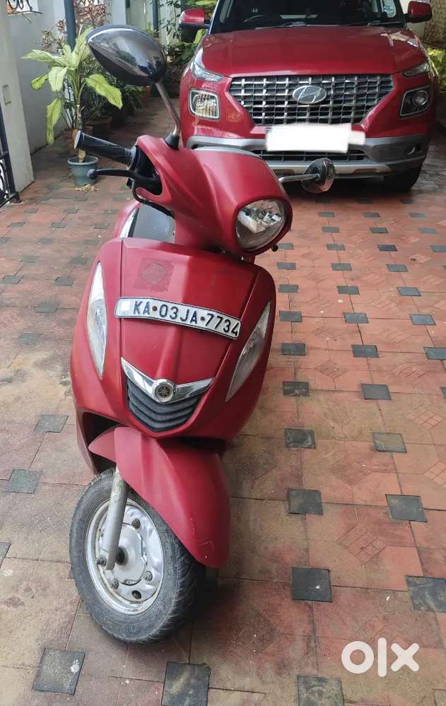 Red Fascino Scooty Colours Yamaha Fascino 125 Price Mileage
