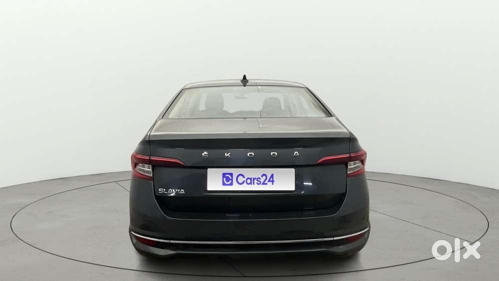 Skoda Slavia Style 1.0l Tsi Mt, 2022, Petrol