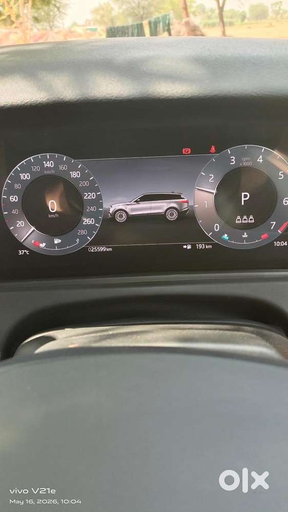 Land Rover 2024 Km Driven