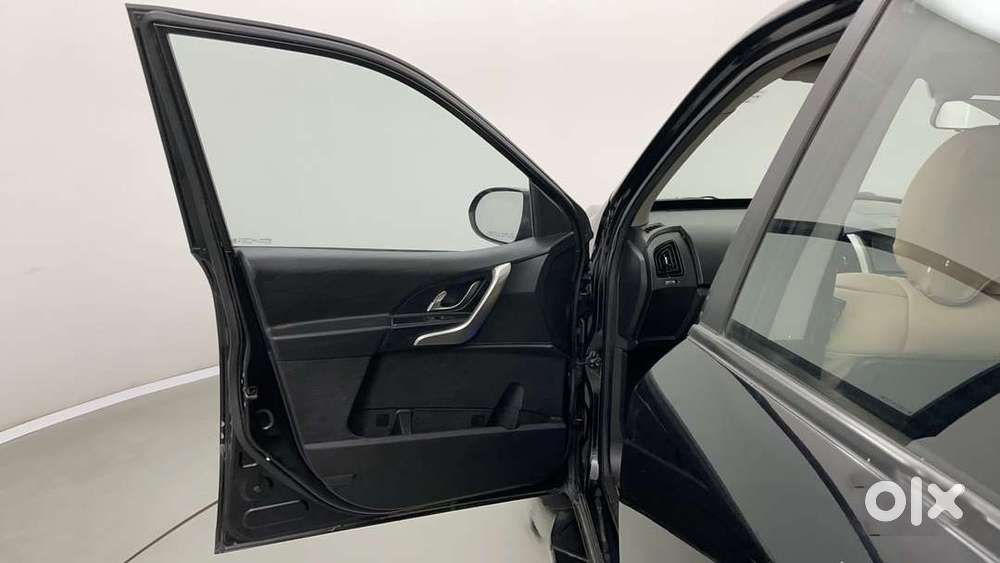 Mahindra Xuv500 W9 1.99, 2018, Diesel