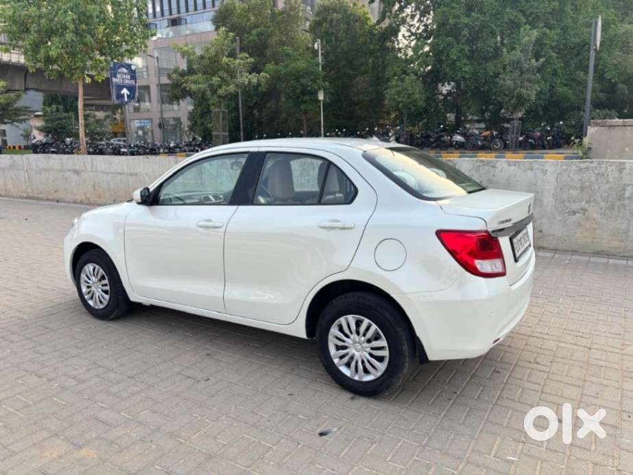 Maruti Suzuki Dzire 1.2 Vxi Amt, 2020, Petrol