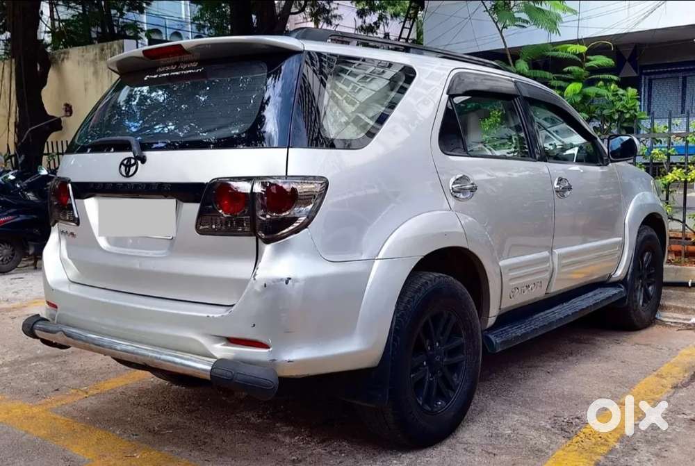 Toyota Fortuner 3.0 4x4 Manual, 2012, Diesel