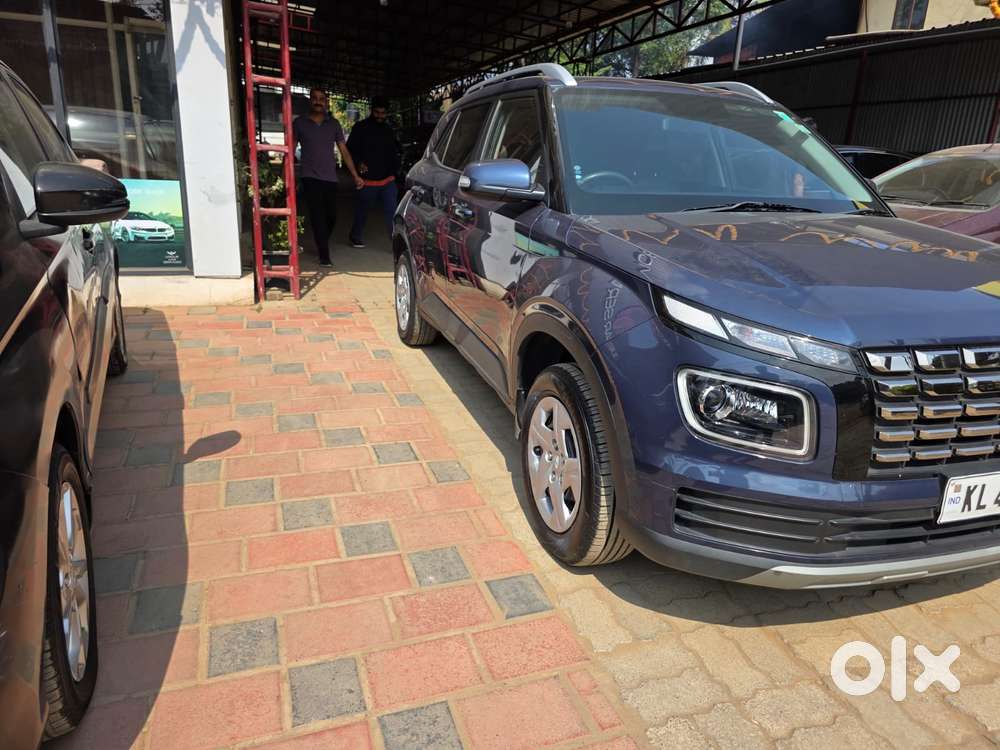 Hyundai Venue 1.2 S (o), 2023, Petrol