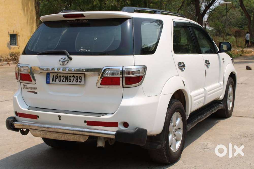 Toyota Fortuner 3.0 4x4 Manual, 2011, Diesel