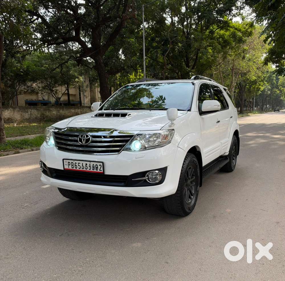 Toyota Fortuner 2015 Km Driven