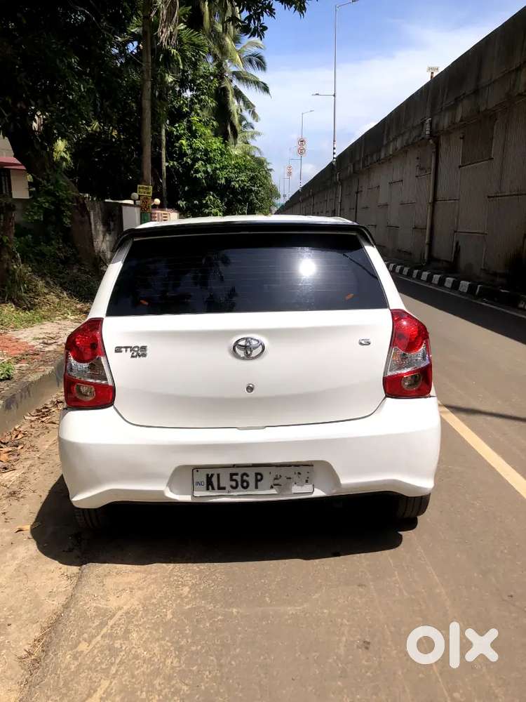 Toyota Etios Liva G(f) 2016