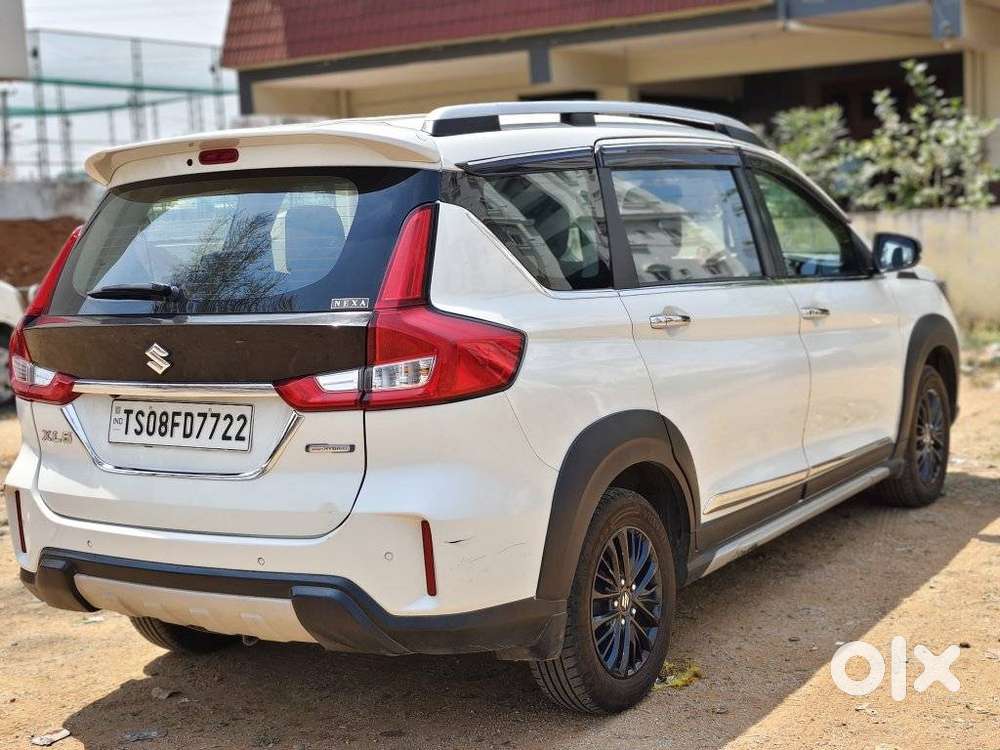Maruti Suzuki Xl6 1.5 Alpha At, 2021