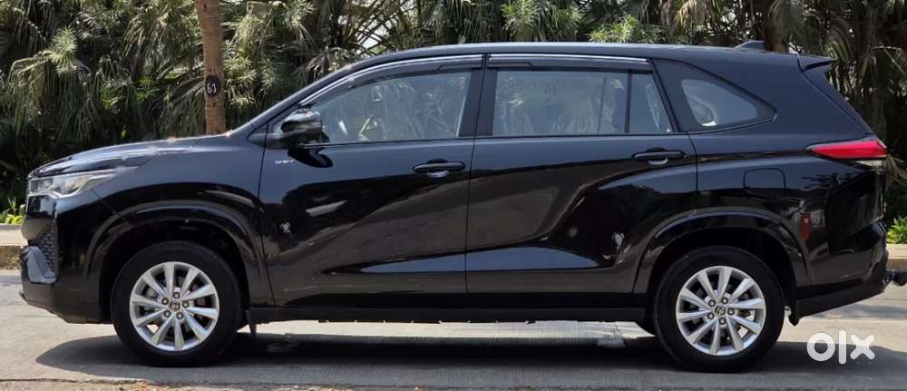 Toyota Innova Hycross 2.0 Vx Hybrid 8 Str, 2025, Petrol