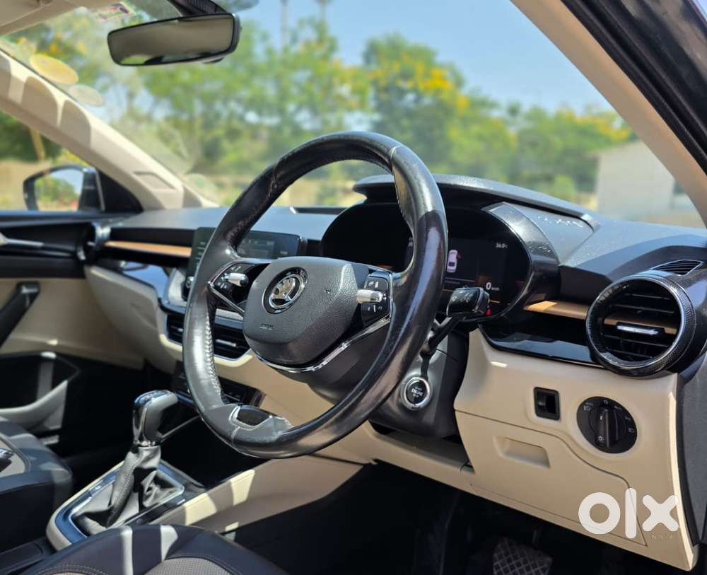 Skoda Slavia 1.5 Tsi Style At, 2022, Petrol