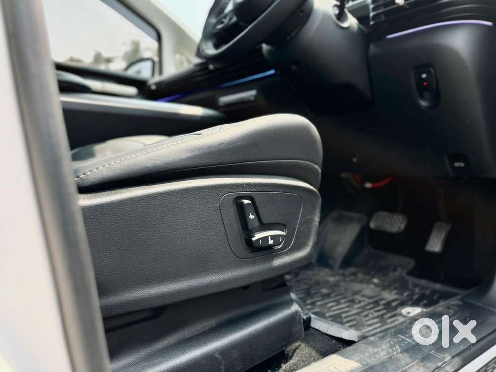 Mg Windsor Ev Essence, 2025, Electric