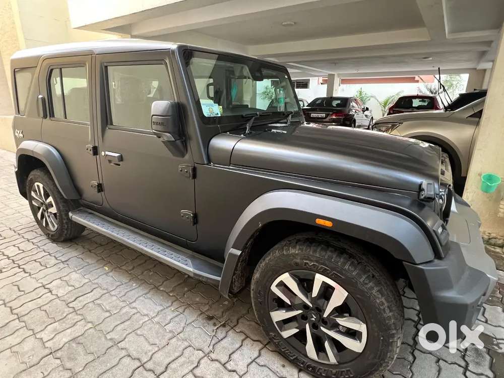 Mahindra Thar Roxx  Ax7l Top End 2025 Diesel