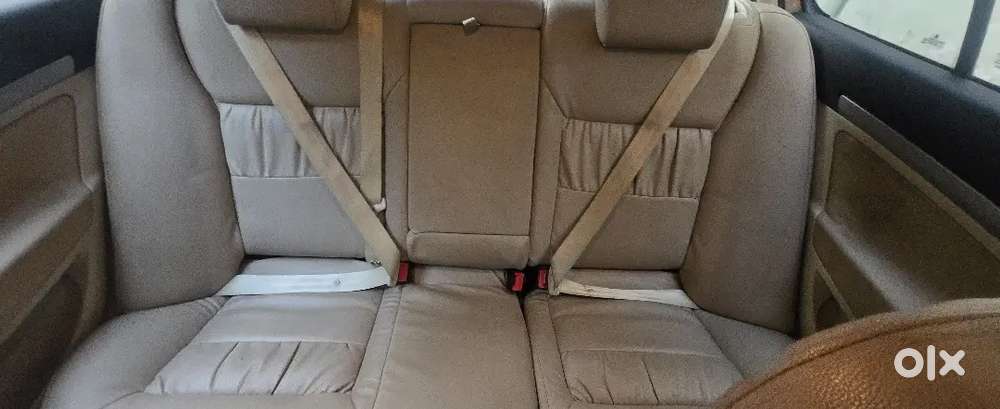 Skoda Laura 2.0 Ambiente 2012