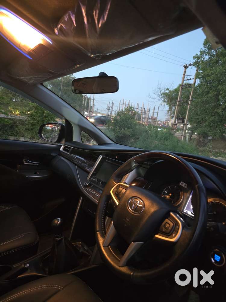 Toyota Innova Crysta 2.4 V, 2016, Diesel