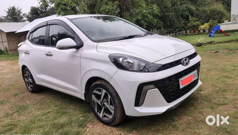 Hyundai Aura 2023 Petrol 25000 Km Driven