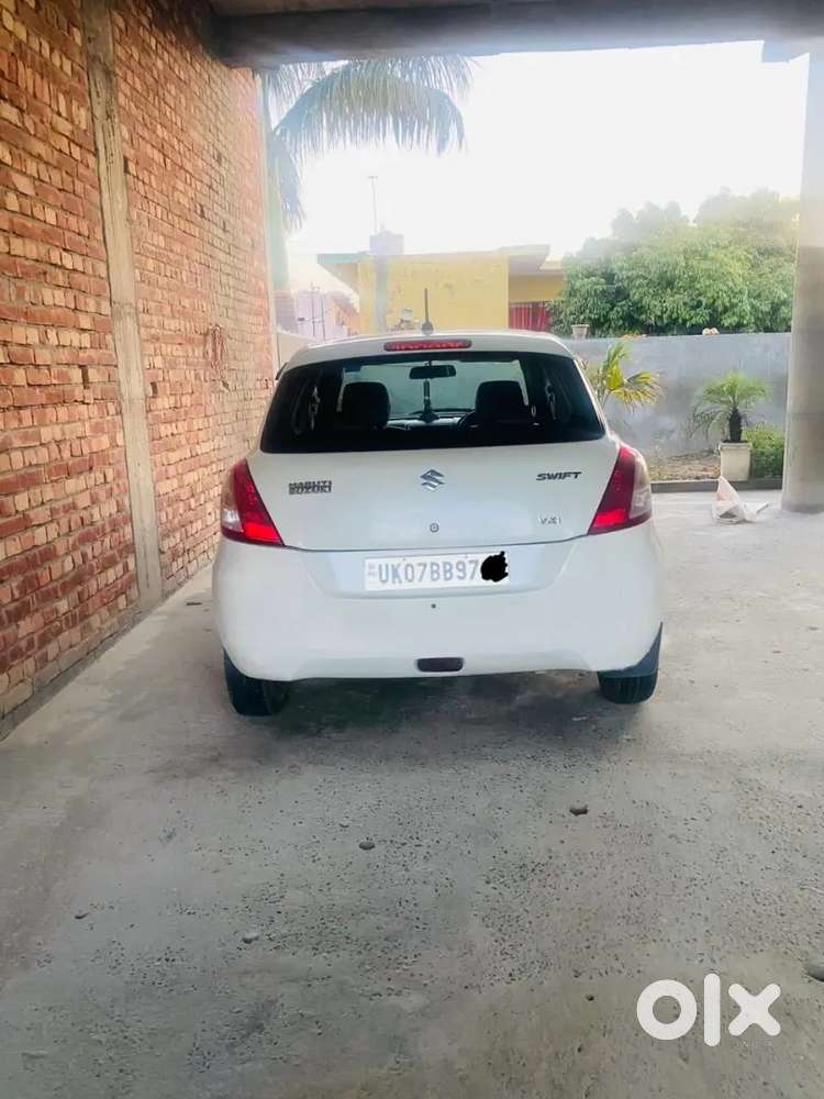 Maruti Suzuki Swift 2014 Petrol 76000 Km Driven
