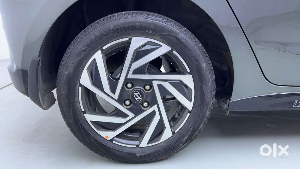 Hyundai New I20 1.2 Asta (o) Ivt, 2024, Petrol